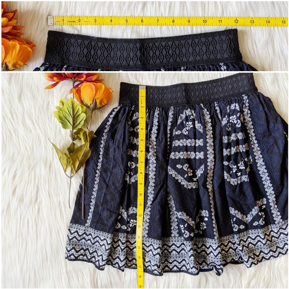 SOLD!!Alya Cinched Waist Black & Blue Skirt Size S - Picture 5 of 5